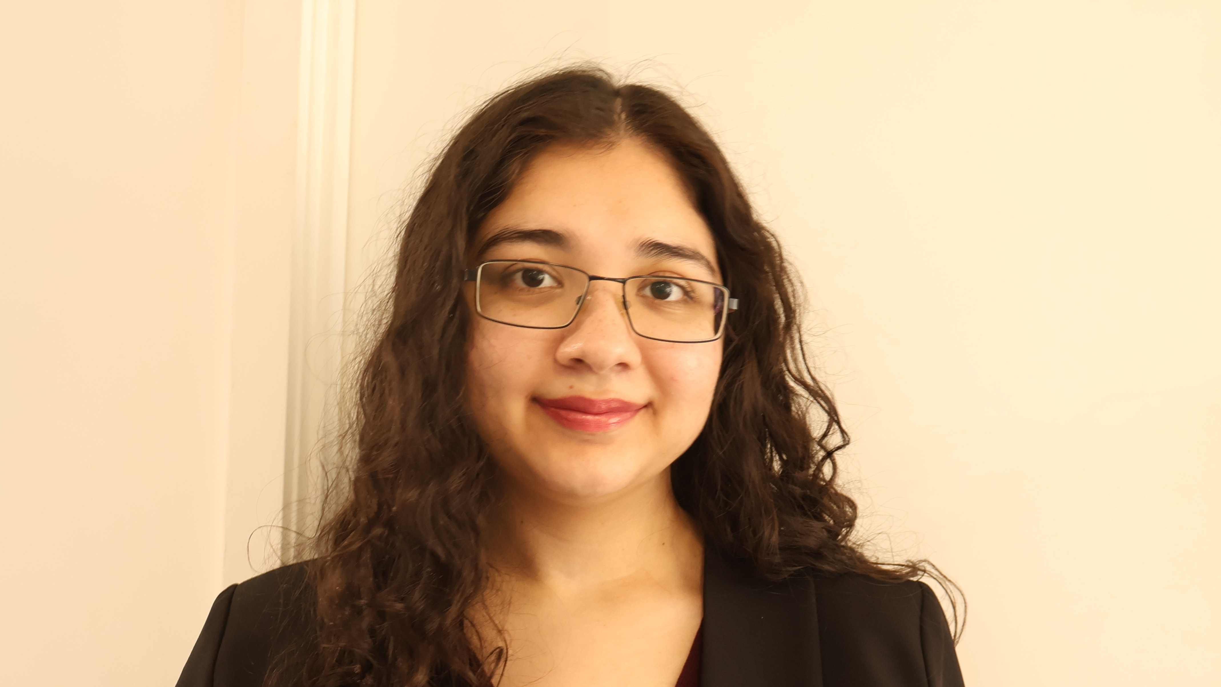 Suhana Garg Headshot